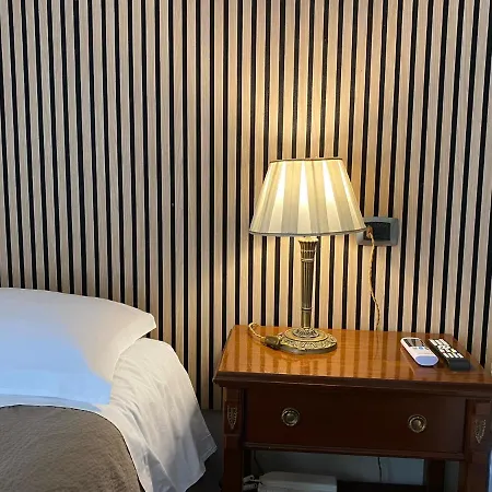 Casa Battisti Messina, Centro Citta E Universita 4*