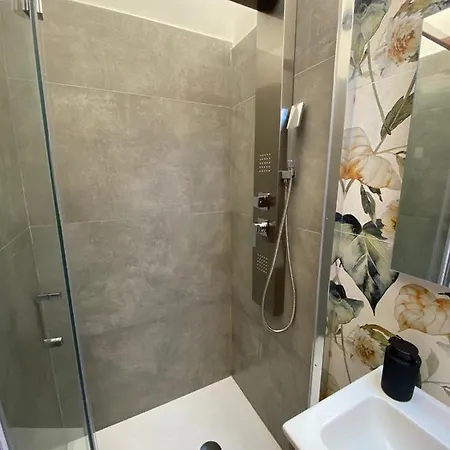Bed & Breakfast Casa Battisti In Centro Citta, Ideale Per Famiglie O Gruppi