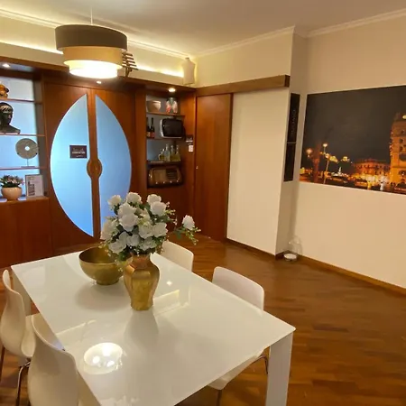 Casa Battisti In Centro Citta, Ideale Per Famiglie O Gruppi Bed & Breakfast Messina