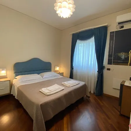 Bed & Breakfast Casa Battisti In Centro Citta, Ideale Per Famiglie O Gruppi Messina
