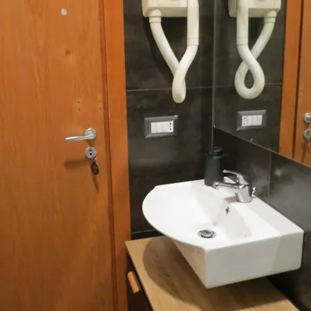 Bed & Breakfast Casa Battisti In Centro Città, Ideale Per Famiglie O Gruppi