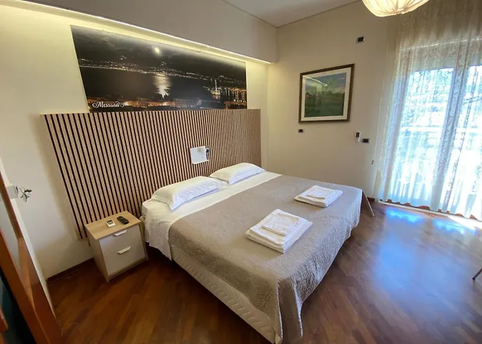 Casa Battisti Messina, Centro Citta E Universita 3*